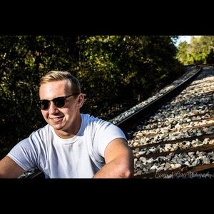 Meet your Posher, Colby